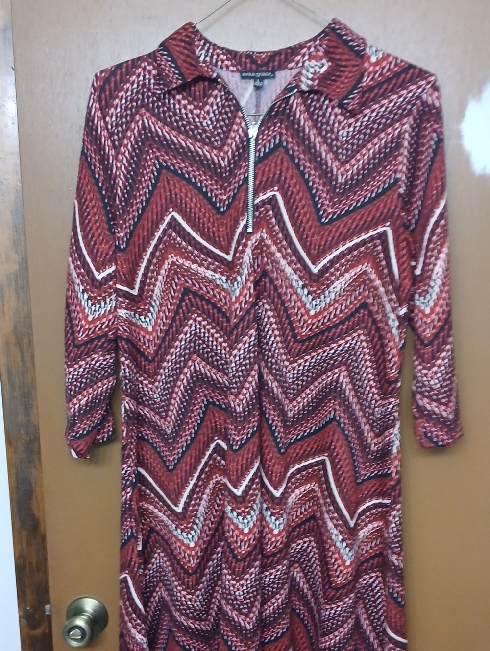 Ava & Grace Red and Black Zigzag Zip Front Top